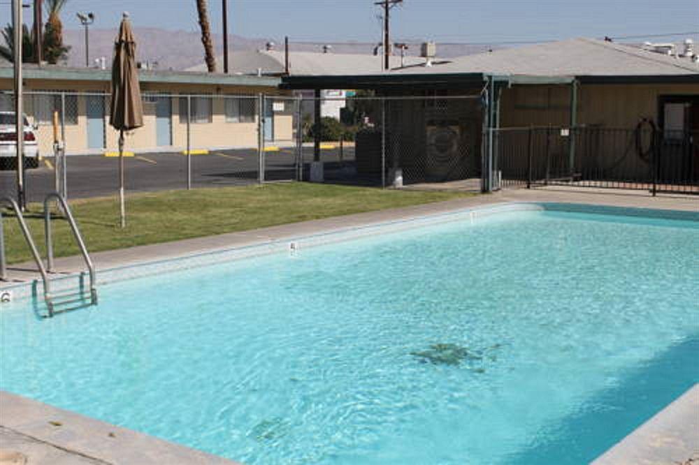 Indio Holiday Motel Exterior foto